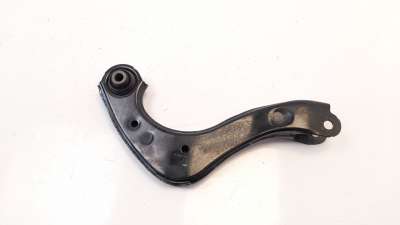 Recambio de brazo suspension superior trasero derecho para toyota c-hr 2016- referencia OEM IAM 48770F4010  
