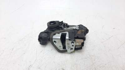 Recambio de cerradura puerta delantera izquierda para toyota rav 4 2012-2019 referencia OEM IAM 6904042241  