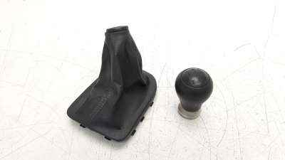 Recambio de pomo palanca cambio para kia rio 2011-2016 1.2 cat referencia OEM IAM 437111Y300HEE  