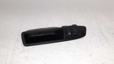 Recambio de mando elevalunas trasero derecho para renault captur ii 2019- 1.0 tce referencia OEM IAM 254218388R  