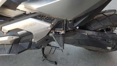 Recambio de estribo lateral para honda x-adv 2017- referencia OEM IAM 50712MKTD00ZA  