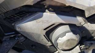 Recambio de moldura para honda x-adv 2017- referencia OEM IAM 64620MKTD00  
