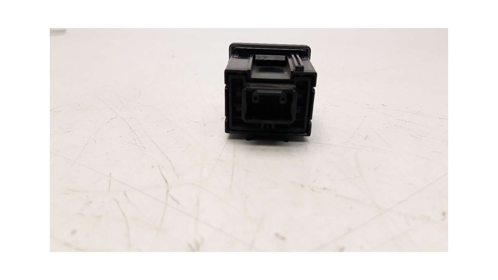Recambio de interruptor para toyota rav 4 2012-2019 2.0 d-4d cat referencia OEM IAM 75F920   Recambio de interruptor para toyota rav 4 2012-2019 2.0 d-4d cat referencia OEM IAM 75F920