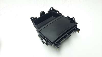 Recambio de cenicero para mazda 3 berlina (bp) 2019- referencia OEM IAM BDGG64390  