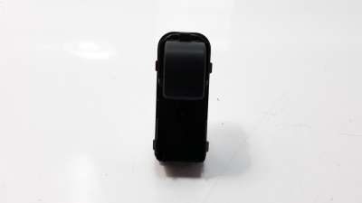 Recambio de mando elevalunas delantero derecho para mazda 2 lim. () 2014- 1.5 16v cat referencia OEM IAM D09H66370  