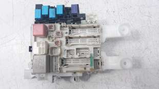 Recambio de caja reles / fusibles para toyota rav 4 (a3) 2005-2013 2.2 d-4d cat referencia OEM IAM 8273042360  