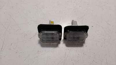 Recambio de piloto matricula para mazda 3 lim. () 2013- luxury referencia OEM IAM BHP151270A  