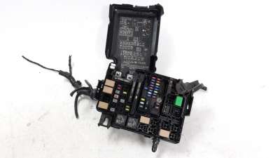 Recambio de caja reles / fusibles para kia xceed 2019- 1.0 tgdi cat referencia OEM IAM 91260J7AS0  