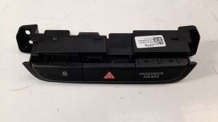 Recambio de warning para kia xceed 2019- 1.0 tgdi cat referencia OEM IAM 93600J7000WK  