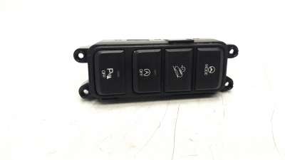 Recambio de interruptor para hyundai tucson 2015- 1.7 crdi cat referencia OEM IAM 93300D7600  