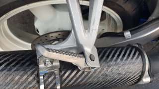 Recambio de estribo lateral para suzuki gsx-r 600/750/1100 (1989-2000) 1989- referencia OEM IAM 4360033E0000  