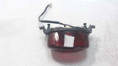 Recambio de piloto trasero central para suzuki gsx-r 600/750/1100 (1989-2000) 1989- referencia OEM IAM 35710961  