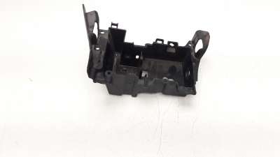 Recambio de moldura para honda cb 650r 2018- referencia OEM IAM 80111MKYD500  