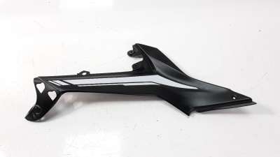 Recambio de moldura para kawasaki er 6 2012-2016 referencia OEM IAM 360010651  