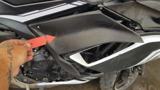 Recambio de moldura para kawasaki er 6 2012-2016 referencia OEM IAM 550280798  