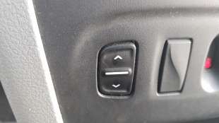 Recambio de mando elevalunas delantero izquierdo para dacia sandero 2012- 1.2 16v cat referencia OEM IAM 254110431R  