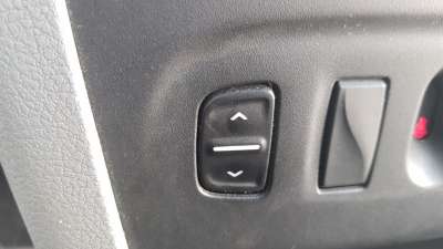Recambio de mando elevalunas delantero izquierdo para dacia sandero 2012- 1.2 16v cat referencia OEM IAM 254110431R  