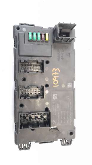 Recambio de caja reles / fusibles para bmw serie 1 lim. (f20/f21) 2015-2019 1.5 12v turbodiesel referencia OEM IAM 6135986697802