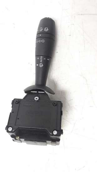 Recambio de mando limpia para renault captur 2013- 0.9 energy referencia OEM IAM 8201168016  