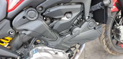 Recambio de moldura para ducati monster 937 2021- moster 937 referencia OEM IAM 48217022A  