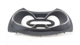 Recambio de moldura para renault captur 2013- 0.9 energy referencia OEM IAM 682507178R  
