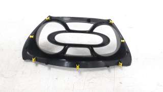 Recambio de moldura para renault captur 2013- 0.9 energy referencia OEM IAM 682507178R  