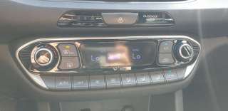 Recambio de mando climatizador para hyundai i30 (pd) 2017- 1.0 tgdi cat referencia OEM IAM 97250G4250VCA  
