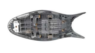 Recambio de asiento para suzuki gladius 650 2009-2015 referencia OEM IAM 4510044H31GZJ  