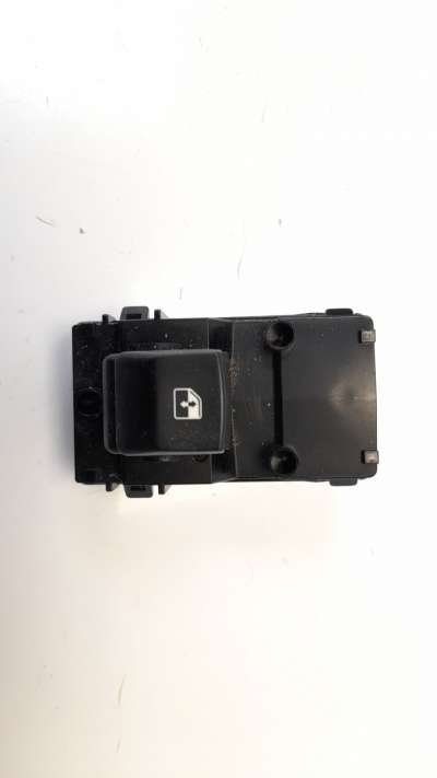 Recambio de mando elevalunas trasero derecho para kia xceed 2019- 1.0 tgdi cat referencia OEM IAM 93590J7050  