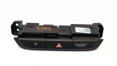 Recambio de warning para kia xceed 2019- 1.0 tgdi cat referencia OEM IAM 93600J7000WK  