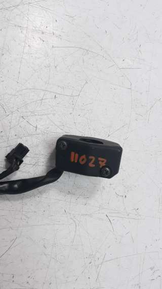 Recambio de piña luces derecha para kawasaki zzr 1400 2012-2020 referencia OEM IAM 460910081  
