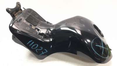 Recambio de deposito combustible para kawasaki zzr 1400 2012-2020 referencia OEM IAM 51084544119A  