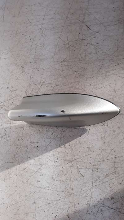 Recambio de antena para toyota corolla (e21) 2019- referencia OEM IAM 86760F4020  