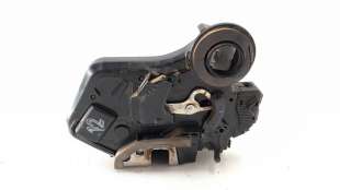 Recambio de cerradura puerta trasera izquierda para toyota hilux (kun) 2005-2016 2.5 turbodiesel referencia OEM IAM 693400K040  