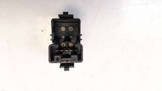 Recambio de mando elevalunas delantero derecho para toyota hilux (kun) 2005-2016 2.5 turbodiesel referencia OEM IAM 848100K010  