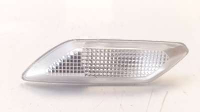Recambio de piloto lateral izquierdo para dacia sandero 2012- 0.9 tce cat referencia OEM IAM 261612750R  