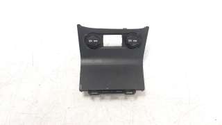 Recambio de moldura para hyundai i20 2014- 1.2 16v cat referencia OEM IAM 84621C8000  