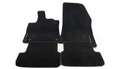 Recambio de juego alfombrillas para dacia sandero 2012- 0.9 tce cat referencia OEM IAM 8201737157  