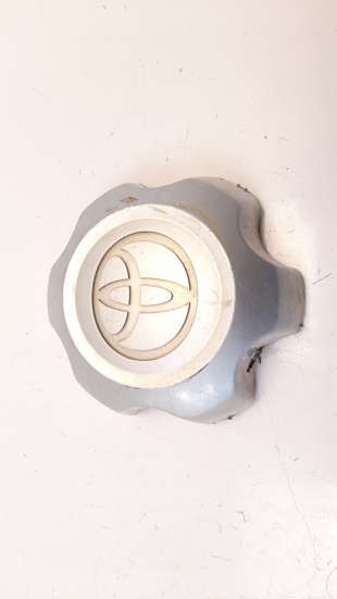 Recambio de tapacubos para toyota hilux (kun) 2005-2016 2.5 turbodiesel referencia OEM IAM 426030K140  