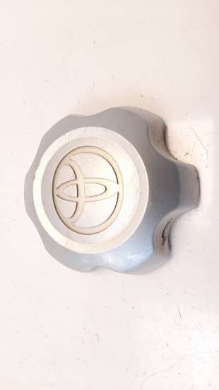 Recambio de tapacubos para toyota hilux (kun) 2005-2016 2.5 turbodiesel referencia OEM IAM 426030K140  
