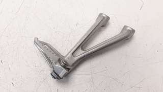 Recambio de estribo lateral para honda cb 650r 2018- referencia OEM IAM 50750MKND50  