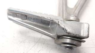 Recambio de estribo lateral para honda cb 650r 2018- referencia OEM IAM 50750MKND50  