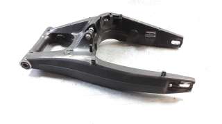 Recambio de puente trasero para honda cb 650r 2018- referencia OEM IAM 52200MKND50  