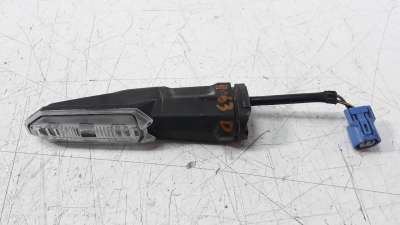 Recambio de piloto lateral derecho para kawasaki z 900 2016- z 900 referencia OEM IAM 230370461  