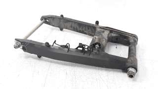 Recambio de puente trasero para kawasaki z 900 2016- z 900 referencia OEM IAM 33001073218R  
