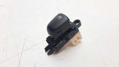 Recambio de mando elevalunas trasero izquierdo para renault kadjar 2015- 1.6 tce energy referencia OEM IAM 254119716R IAF880017 