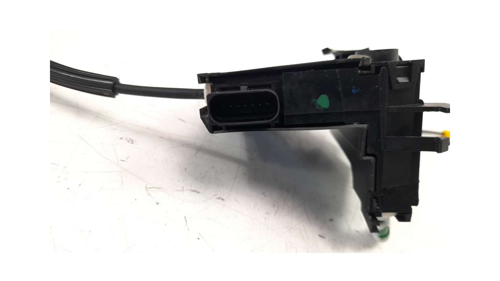 Recambio de cerradura puerta trasera derecha para peugeot 308 2013- 1.2 12v e-thp referencia OEM IAM 9826110980   Recambio de cerradura puerta trasera derecha para peugeot 308 2013- 1.2 12v e-thp referencia OEM IAM 9826110980