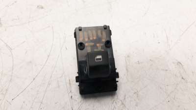Recambio de mando elevalunas trasero izquierdo para kia ceed 2018- 1.4 tgdi cat referencia OEM IAM 93581J7100  