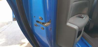 Recambio de cerradura puerta trasera izquierda para peugeot 308 2013- 1.2 12v e-thp referencia OEM IAM 9826126080  