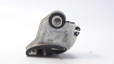 Recambio de cerradura puerta trasera izquierda para toyota aygo 2014- 1.0 cat referencia OEM IAM 6906002390  
